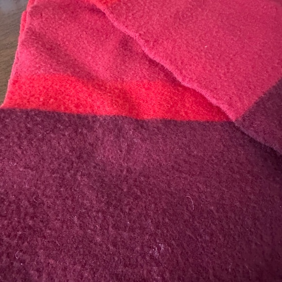 Red Striped Burberry Scarf - Picture 5 of 7